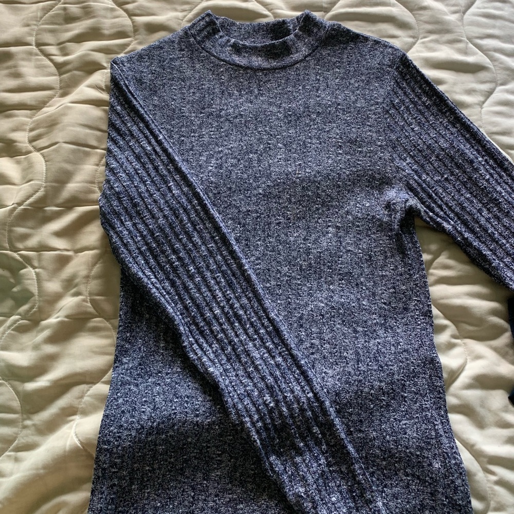 Crew neck ribbed long sleeve